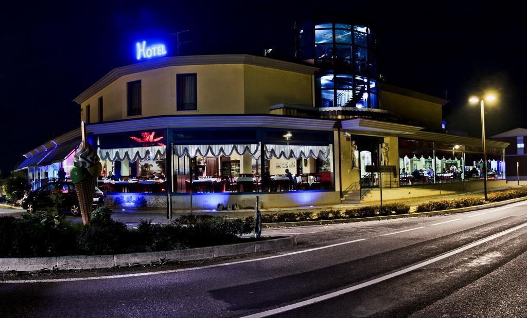 ホテル Sul Bacino Massa Lombarda エクステリア 写真