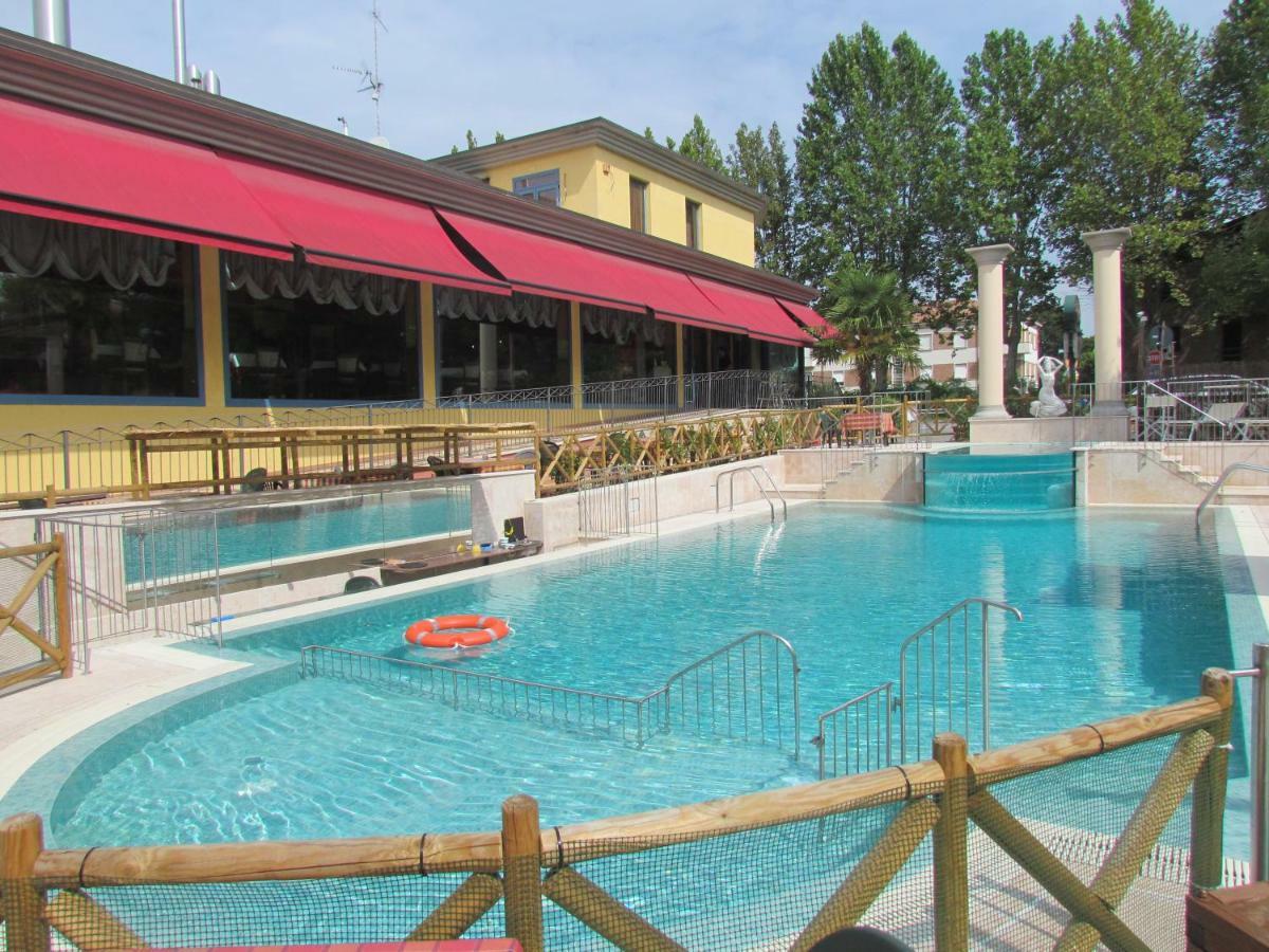 ホテル Sul Bacino Massa Lombarda エクステリア 写真